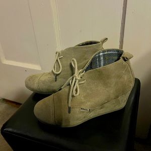 Bongo tan colored wedge booties